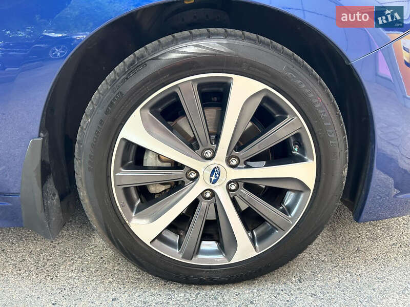 Седан Subaru Legacy 2015 в Дніпрі