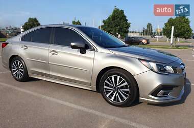 Седан Subaru Legacy 2018 в 