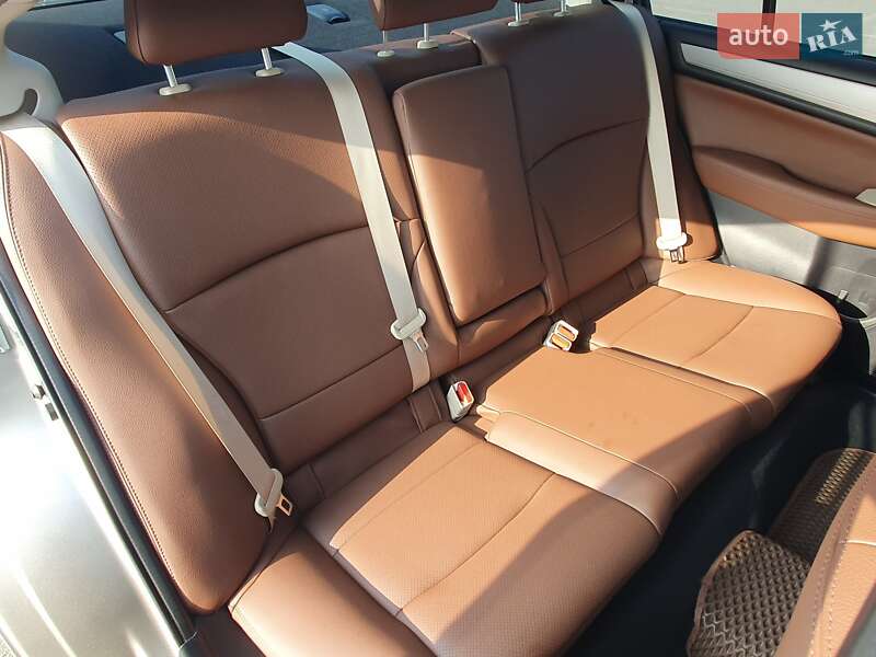 Седан Subaru Legacy 2018 в Києві