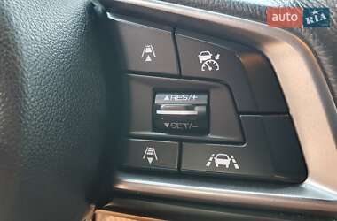 Седан Subaru Legacy 2018 в 