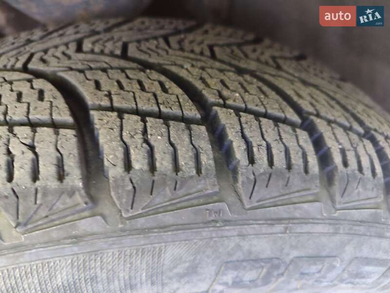 Універсал Subaru Legacy 1998 в Дніпрі