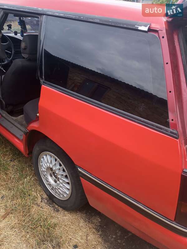 Універсал Subaru Legacy 1990 в Одесі