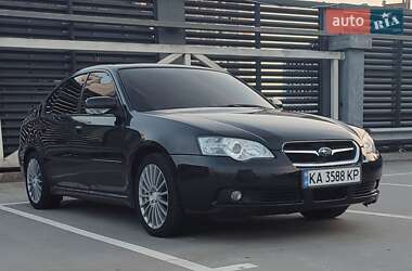 Седан Subaru Legacy 2004 в 