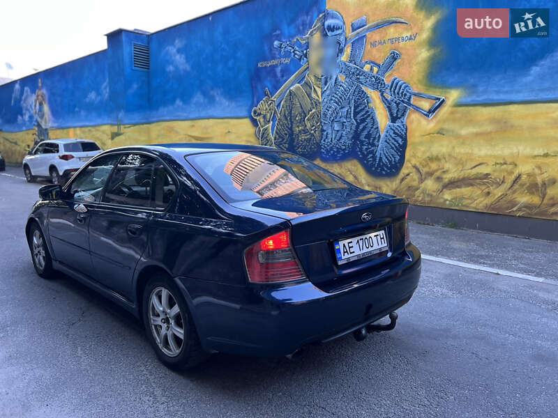 Седан Subaru Legacy 2004 в Днепре