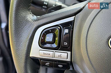 Седан Subaru Legacy 2016 в 