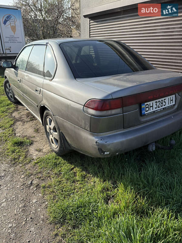 Седан Subaru Legacy 1996 в Одессе