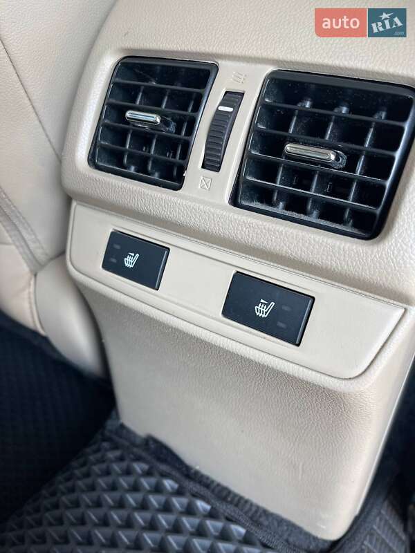 Седан Subaru Legacy 2014 в Львове
