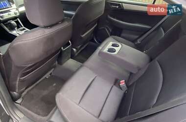 Седан Subaru Legacy 2016 в 