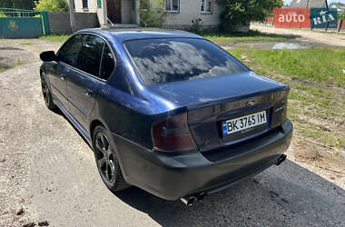 Седан Subaru Legacy 2005 в 