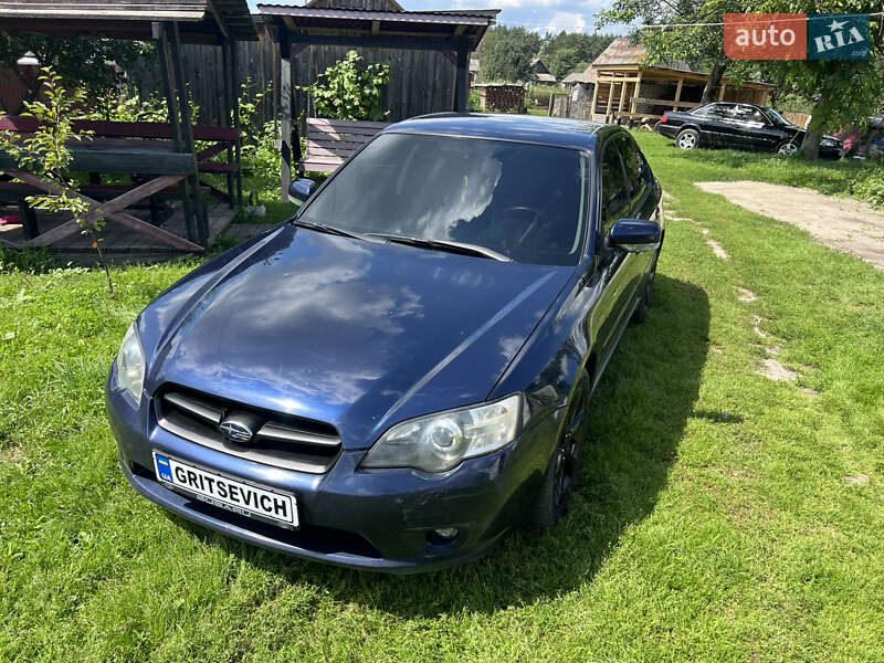 Седан Subaru Legacy 2005 в Зарічному
