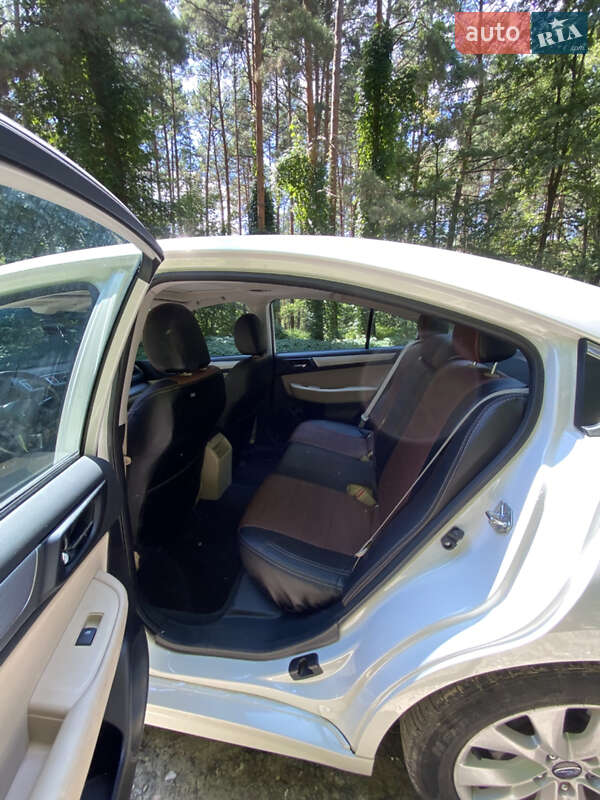 Седан Subaru Legacy 2017 в Вышгороде