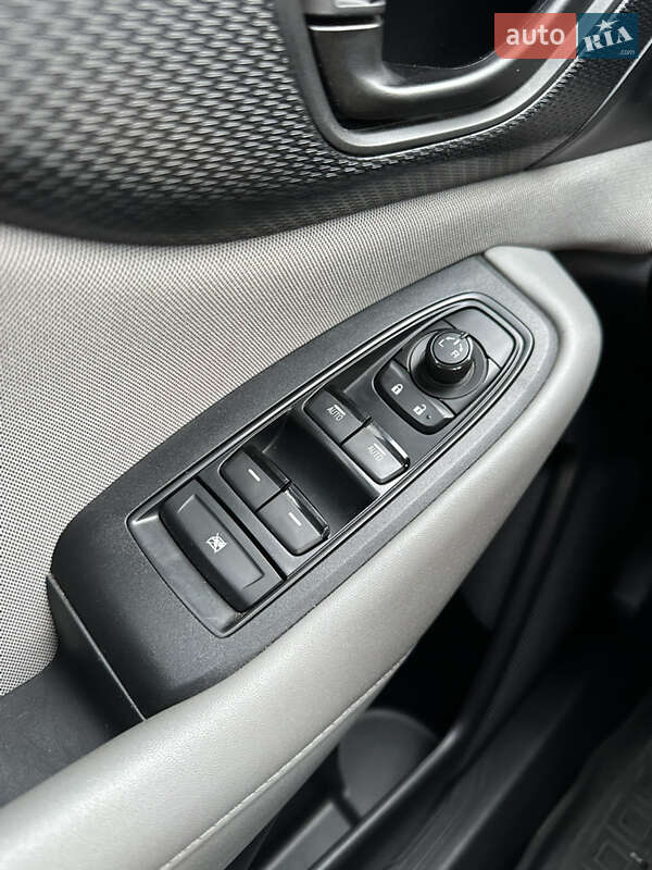 Седан Subaru Legacy 2020 в Дніпрі фото 47 Седан Subaru Legacy 2020 в Дніпрі