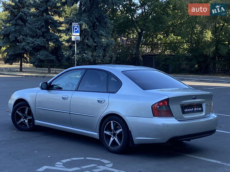 Седан Subaru Legacy 2004 в Николаеве