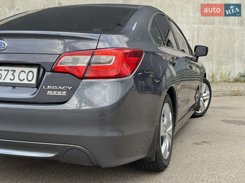 Седан Subaru Legacy 2014 в Киеве