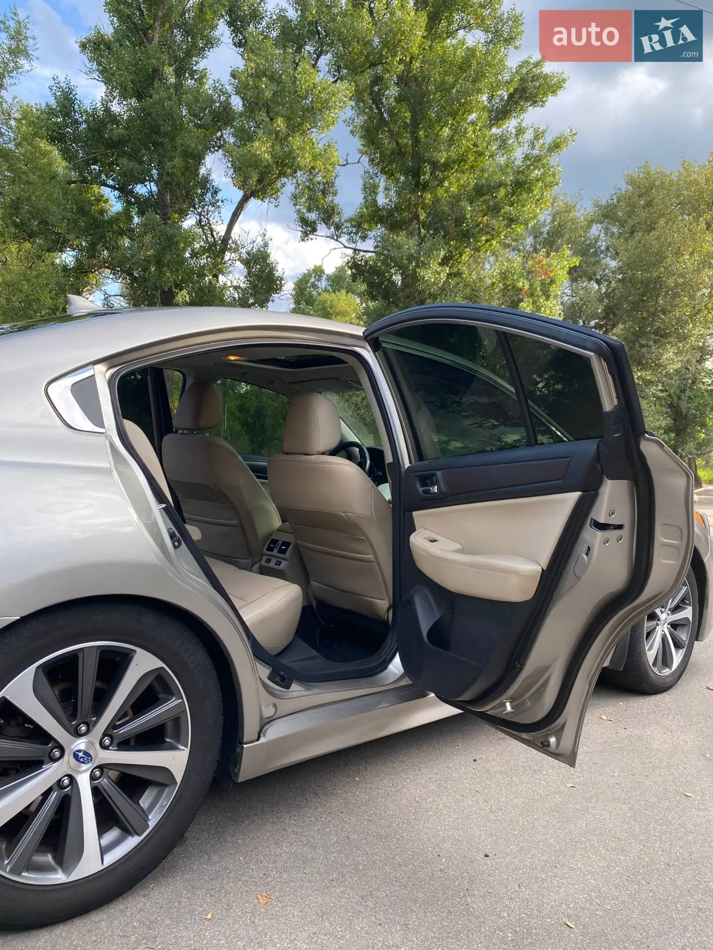 2016 Subaru Legacy - мініатюра 9