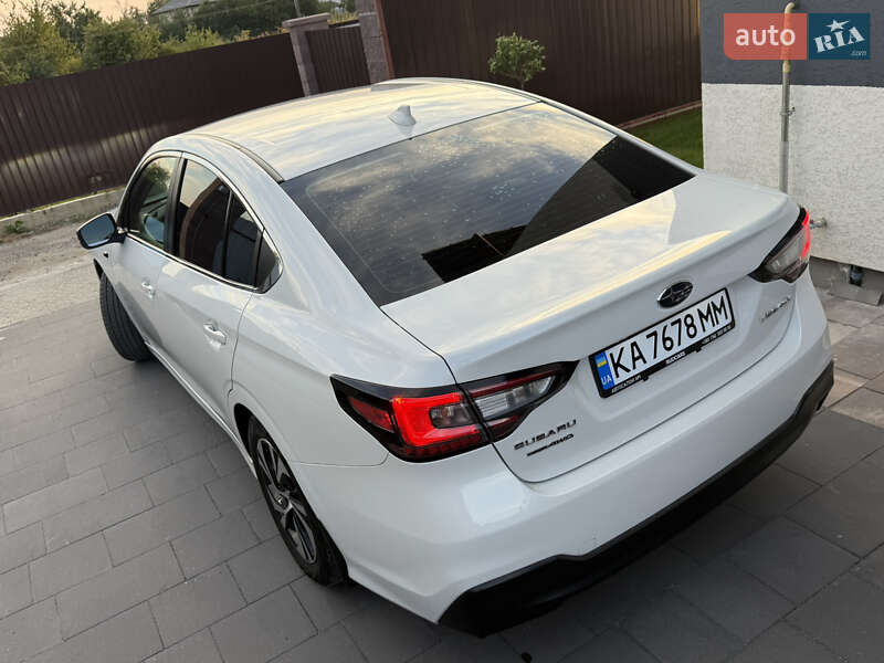 Седан Subaru Legacy 2020 в Хотине