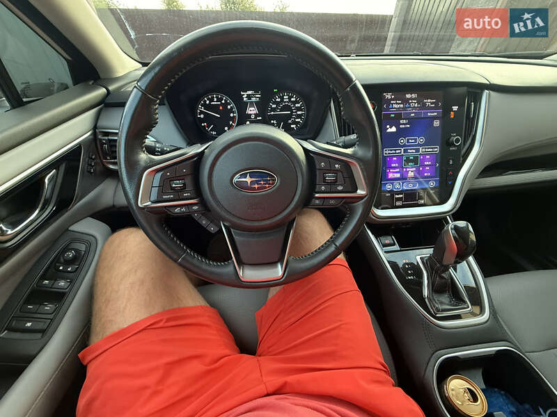 Седан Subaru Legacy 2020 в Хотине