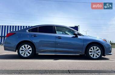 Седан Subaru Legacy 2017 в 