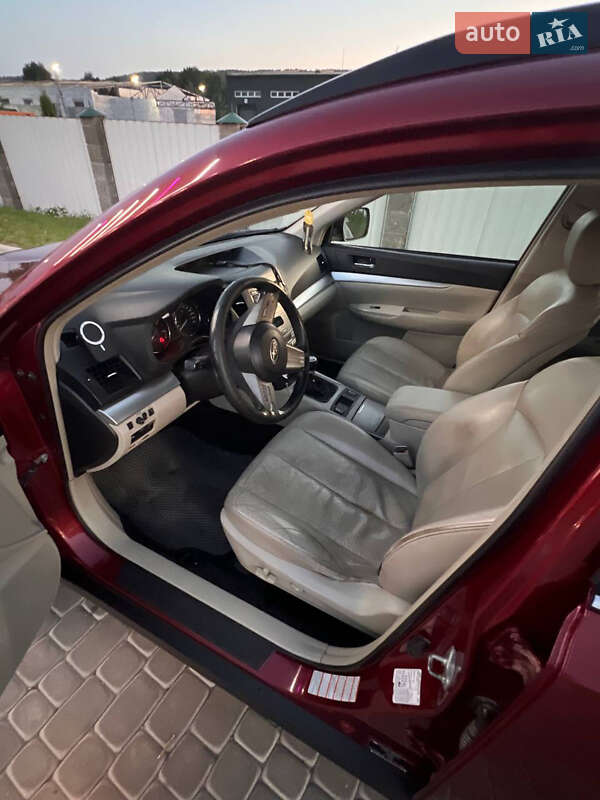 Универсал Subaru Legacy 2011 в Бережанах