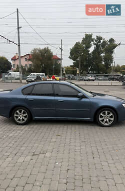 Седан Subaru Legacy 2004 в 