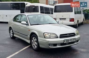 Седан Subaru Legacy 2000 в 