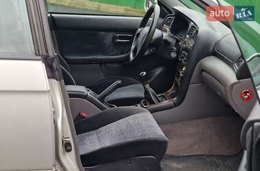 Седан Subaru Legacy 2000 в 