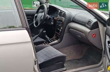 Седан Subaru Legacy 2000 в 