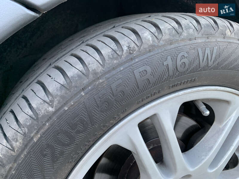 Седан Subaru Legacy 2006 в Кременчуге