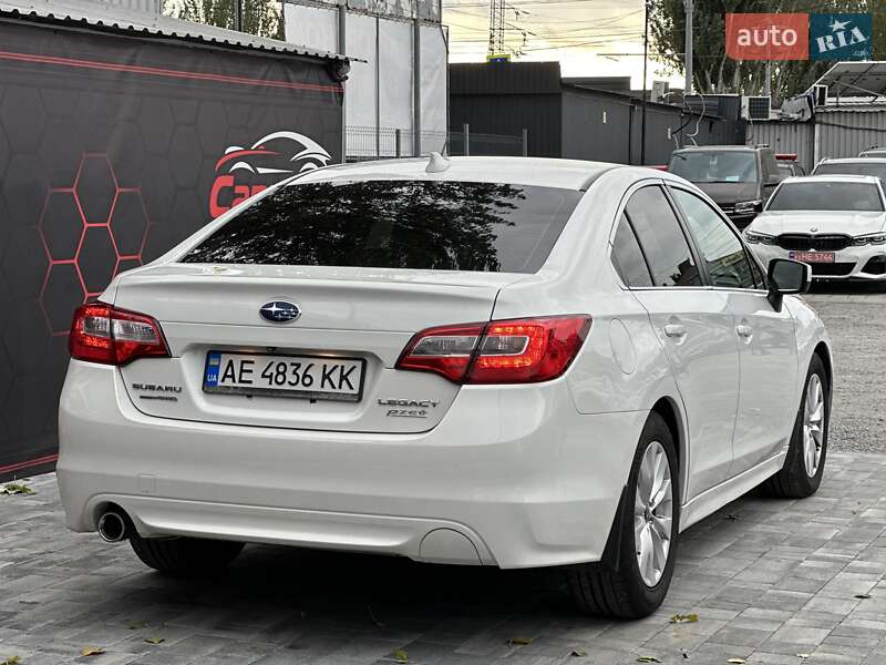 Седан Subaru Legacy 2016 в Днепре