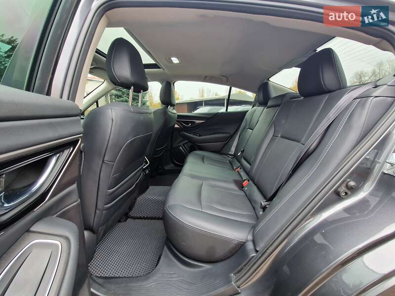 Седан Subaru Legacy 2023 в Дніпрі