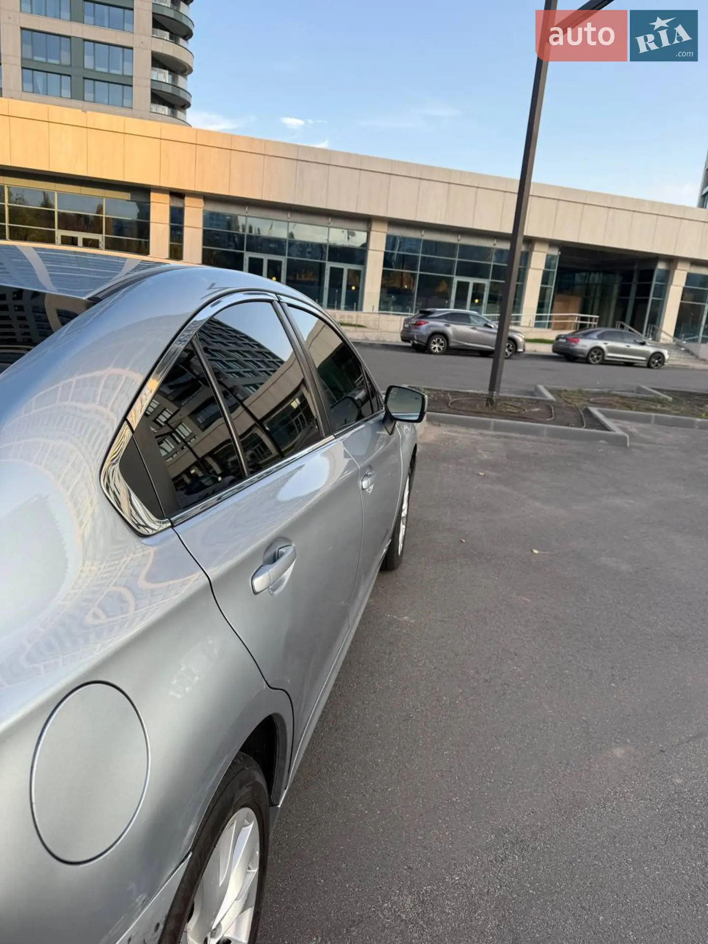 2016 Subaru Legacy - мініатюра 2