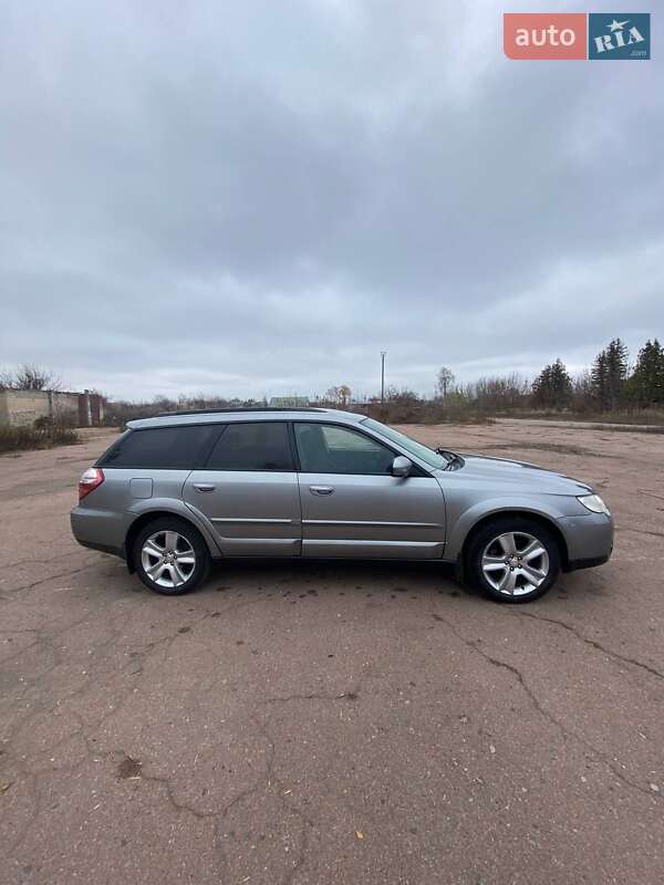 Универсал Subaru Legacy 2006 в Мене