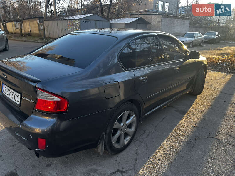 Седан Subaru Legacy 2008 в Днепре