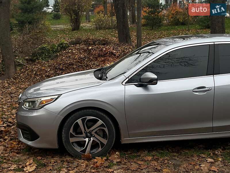 Седан Subaru Legacy 2019 в Киеве