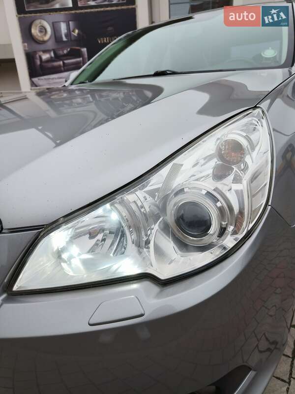 Седан Subaru Legacy 2010 в Днепре