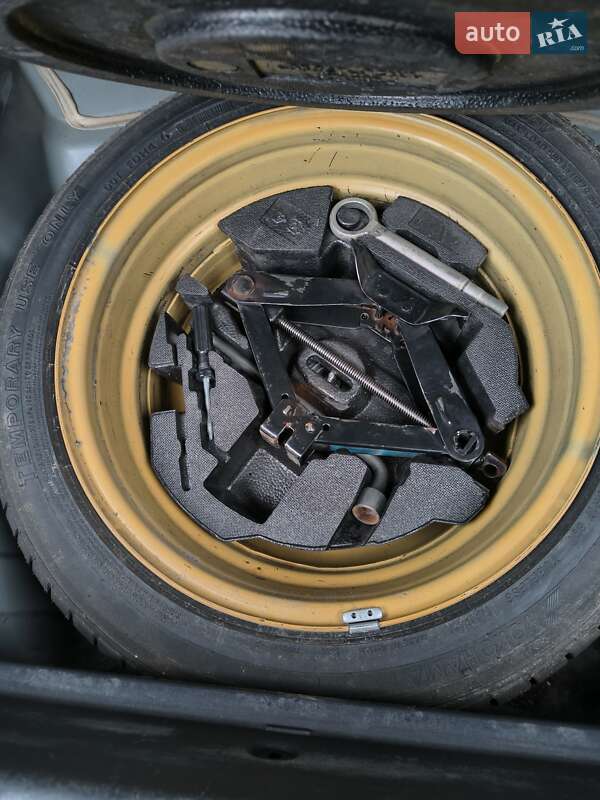 Седан Subaru Legacy 2010 в Днепре