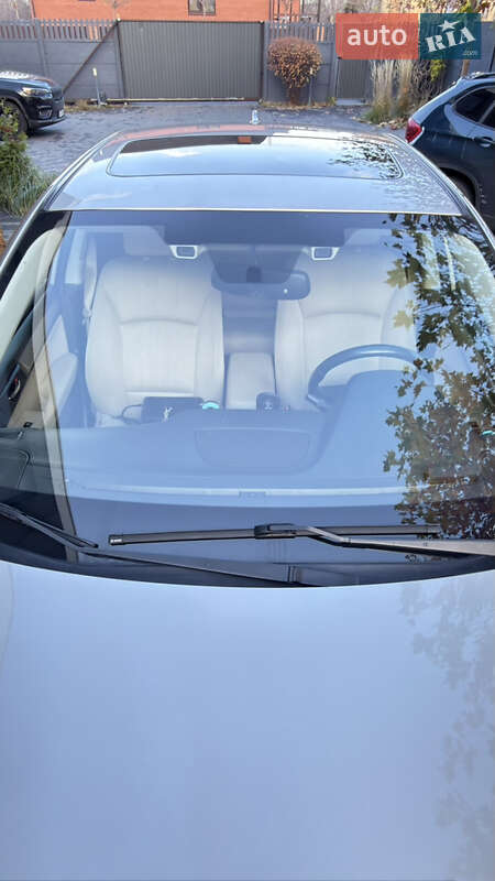 Седан Subaru Legacy 2016 в Киеве