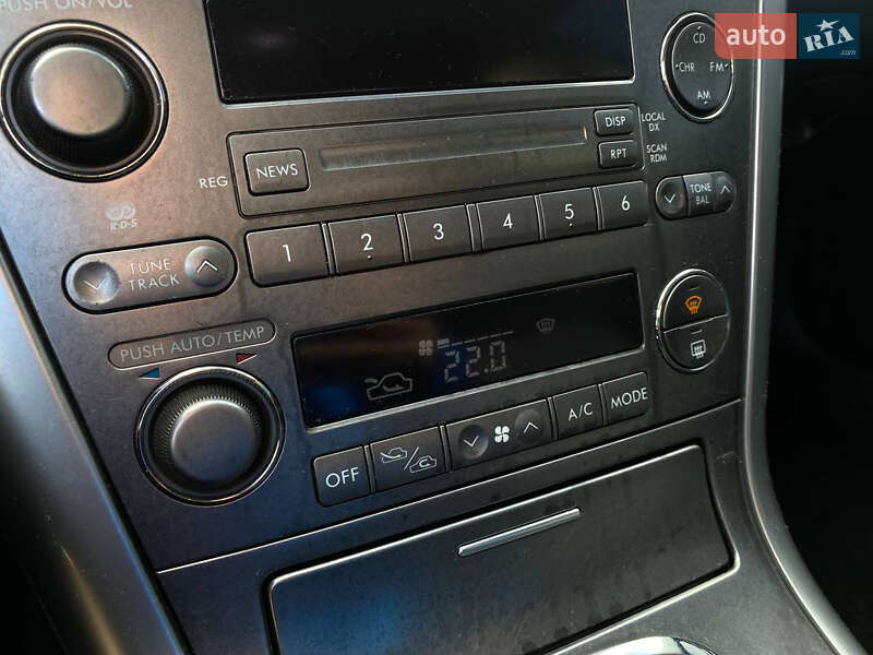 Седан Subaru Legacy 2004 в Днепре