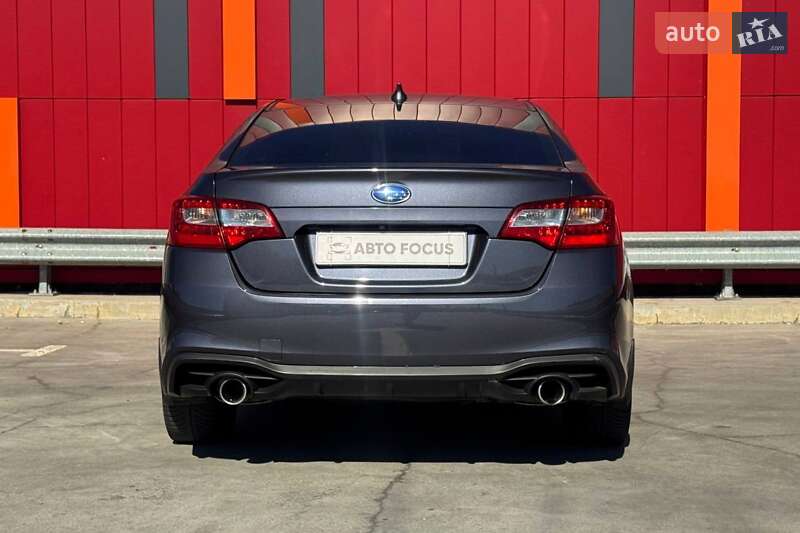 Седан Subaru Legacy 2015 в Киеве