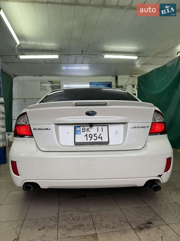 Седан Subaru Legacy 2008 в Ровно