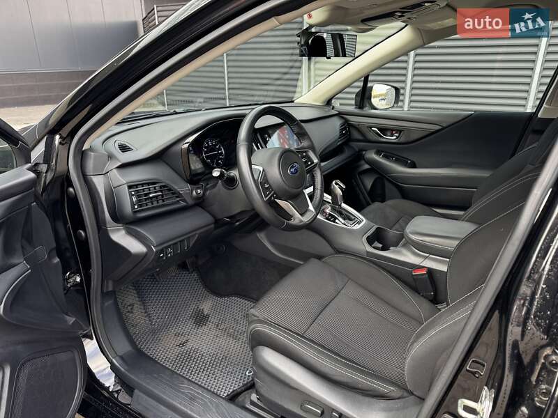 Седан Subaru Legacy 2019 в Киеве