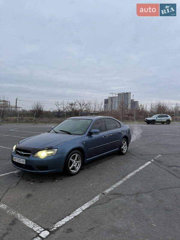 Седан Subaru Legacy 2003 в Киеве