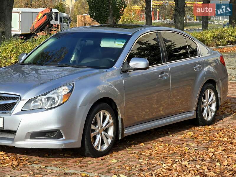 Subaru Legacy 2012