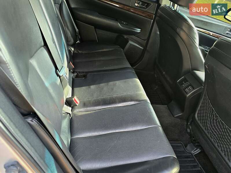Седан Subaru Legacy 2012 в Харькове
