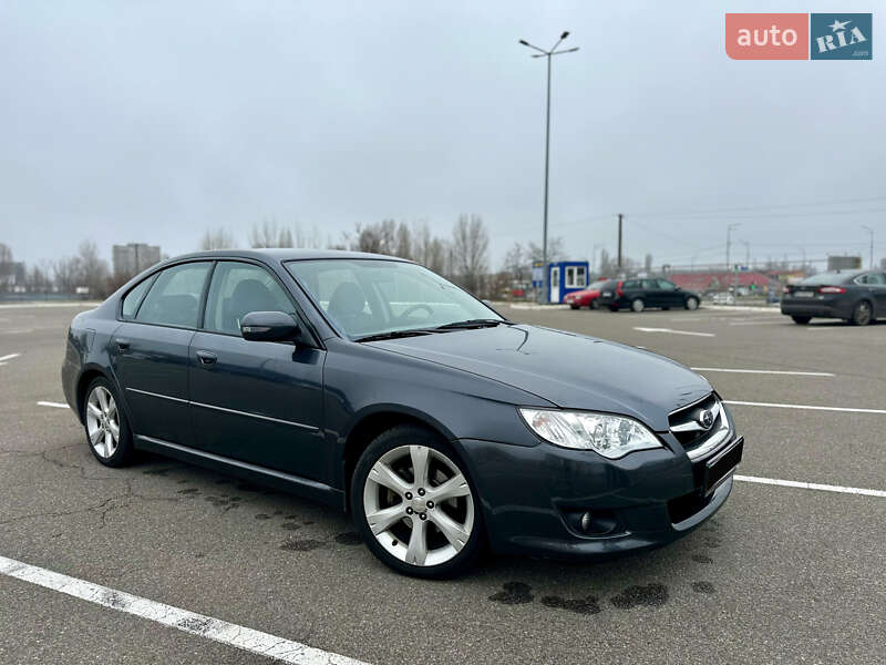 Седан Subaru Legacy 2008 в Киеве