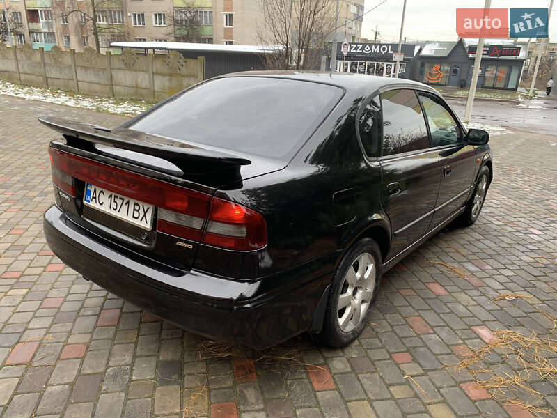 Седан Subaru Legacy 2003 в Нововолынске