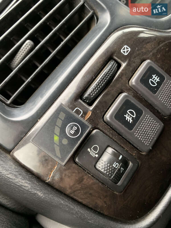 Седан Subaru Legacy 2003 в Нововолынске