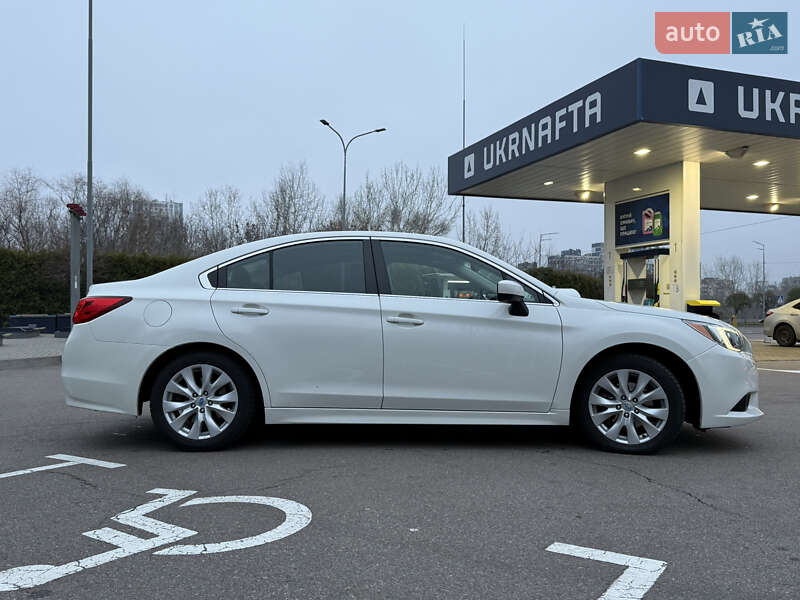 Седан Subaru Legacy 2015 в Києві
