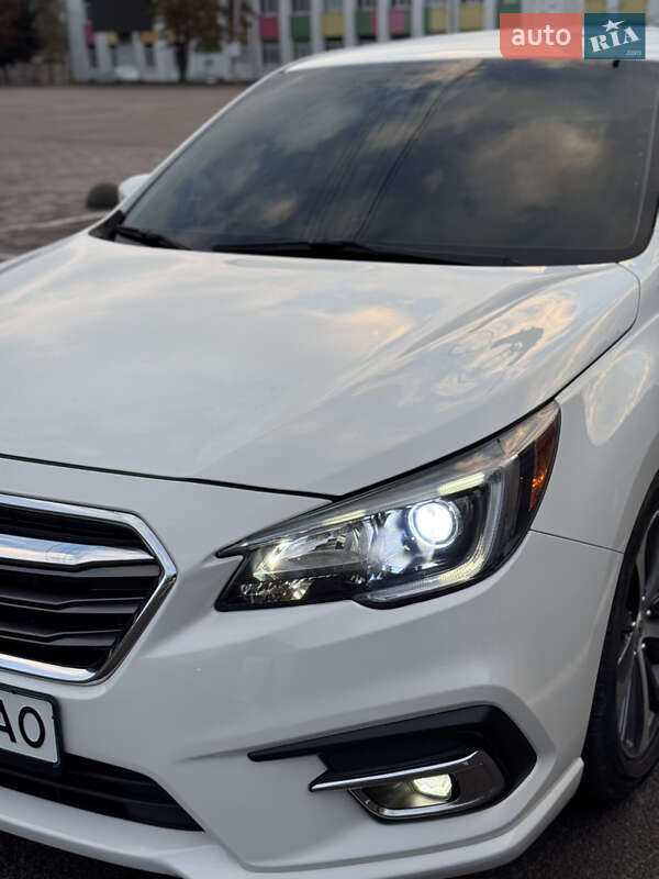 Седан Subaru Legacy 2019 в Каменском