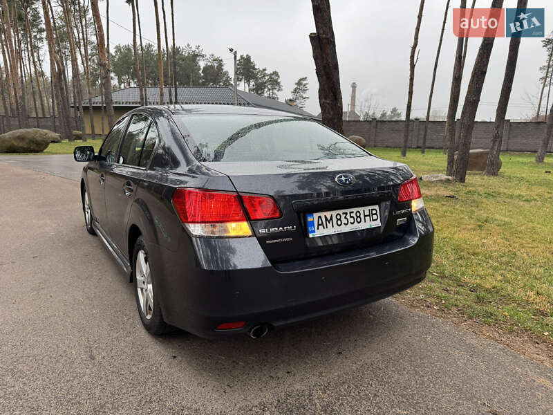 Седан Subaru Legacy 2010 в Житомирі